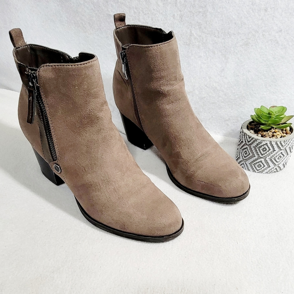 Liz Claiborne Refined Comfort Leather Double Zip Round Toe Ankle Booties Size 10